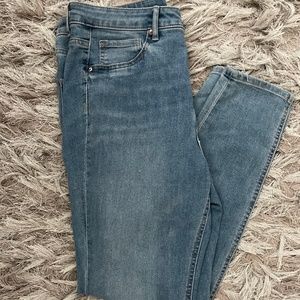 H&M curvy jegging denims